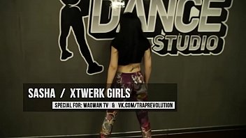 Twerk & Booty Shake Dance Contest (Sasha X-Twerk Girls)