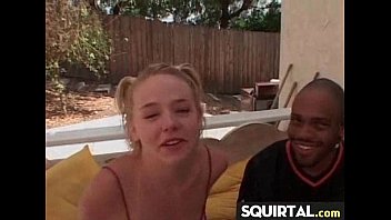 SHE SQUIRTS NICE PUSSY JUICE 10