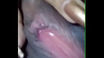 Desi girl nude showing pink lips